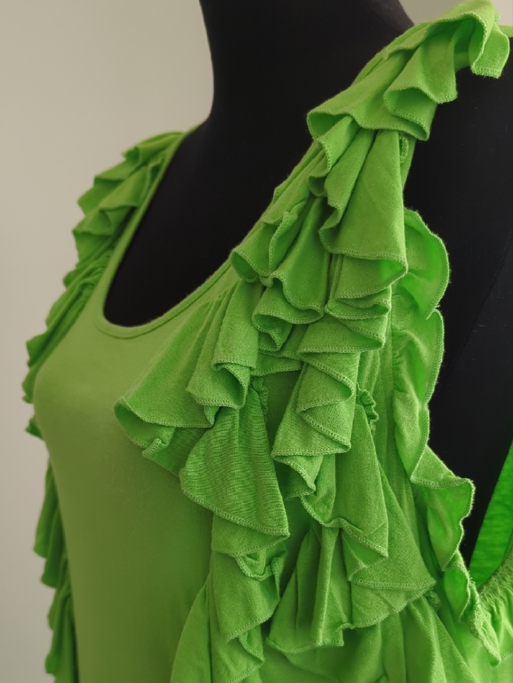 NWT Alberto Makali Lime Green Ruffle Sleeveless Tank - Picture 4 of 14